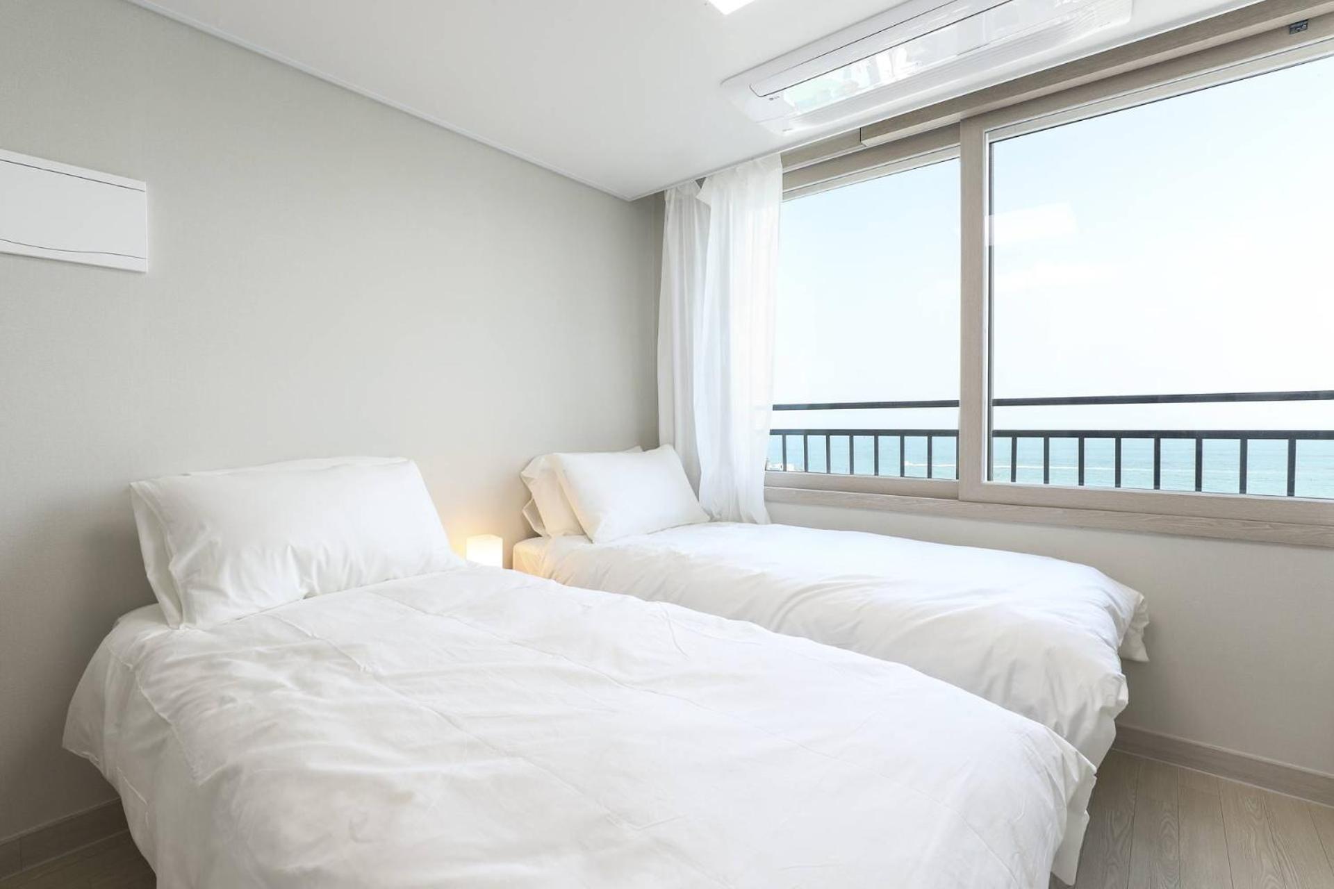 The First Ocean Songjeong Hotel Busan Buitenkant foto