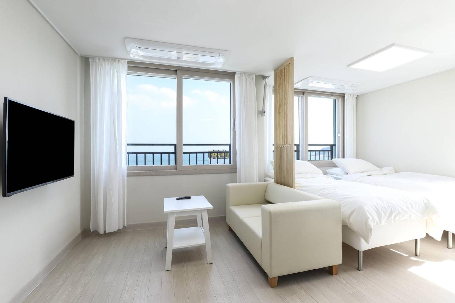 The First Ocean Songjeong Hotel Busan Buitenkant foto