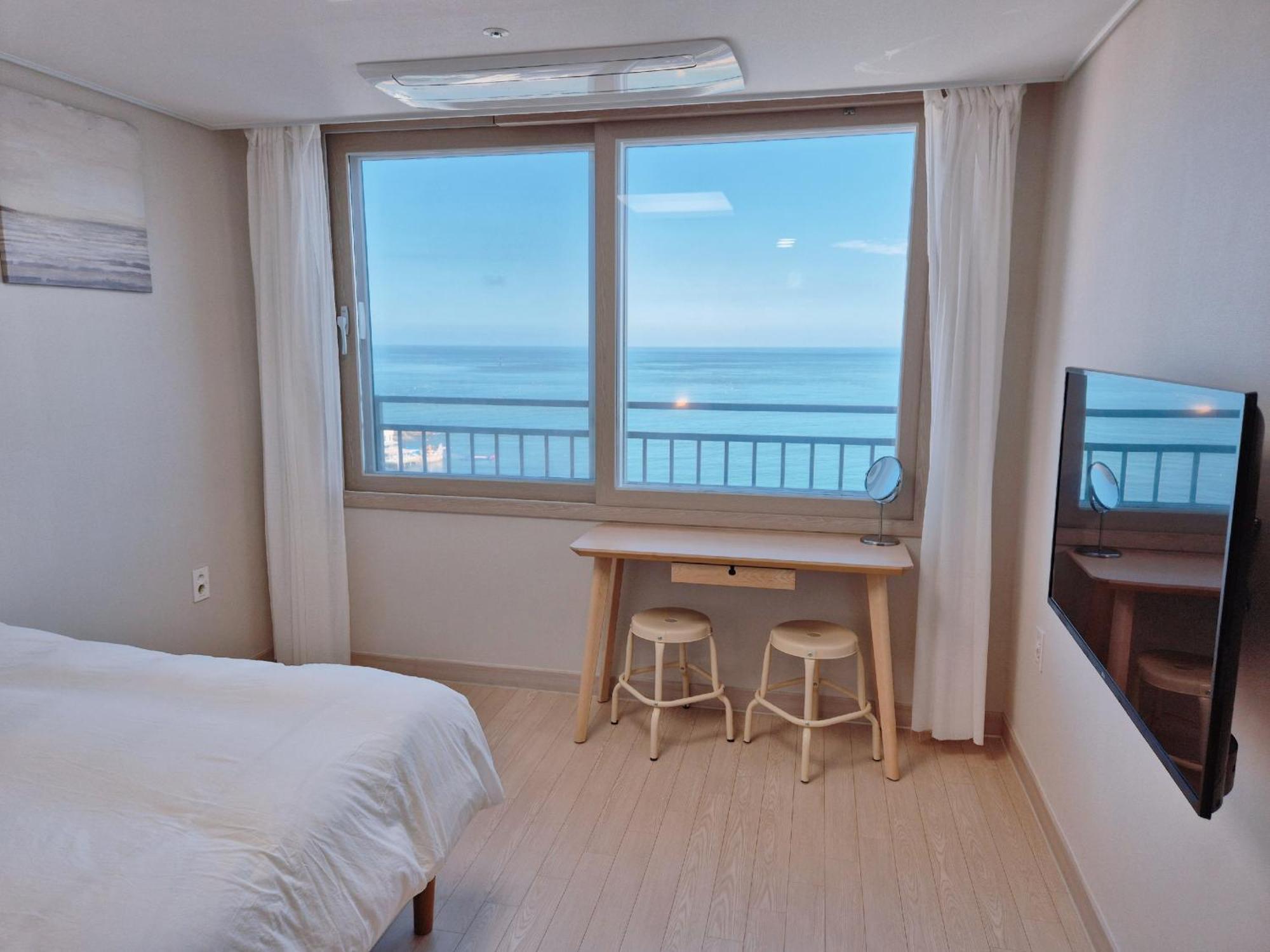 The First Ocean Songjeong Hotel Busan Buitenkant foto