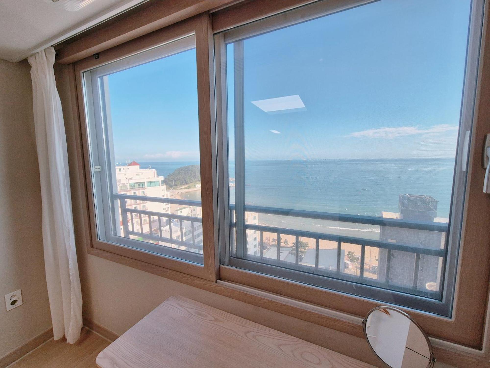 The First Ocean Songjeong Hotel Busan Buitenkant foto