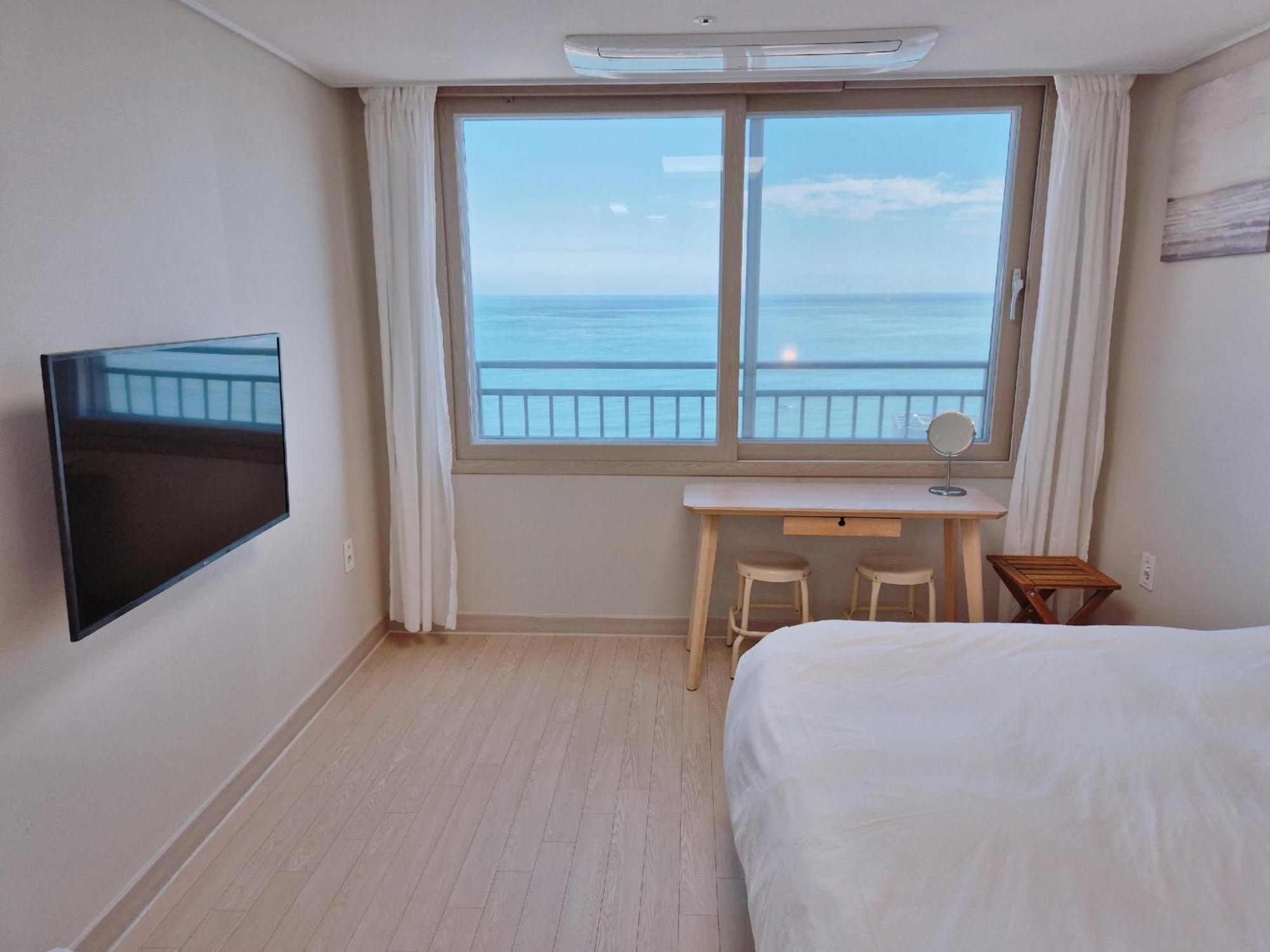 The First Ocean Songjeong Hotel Busan Buitenkant foto