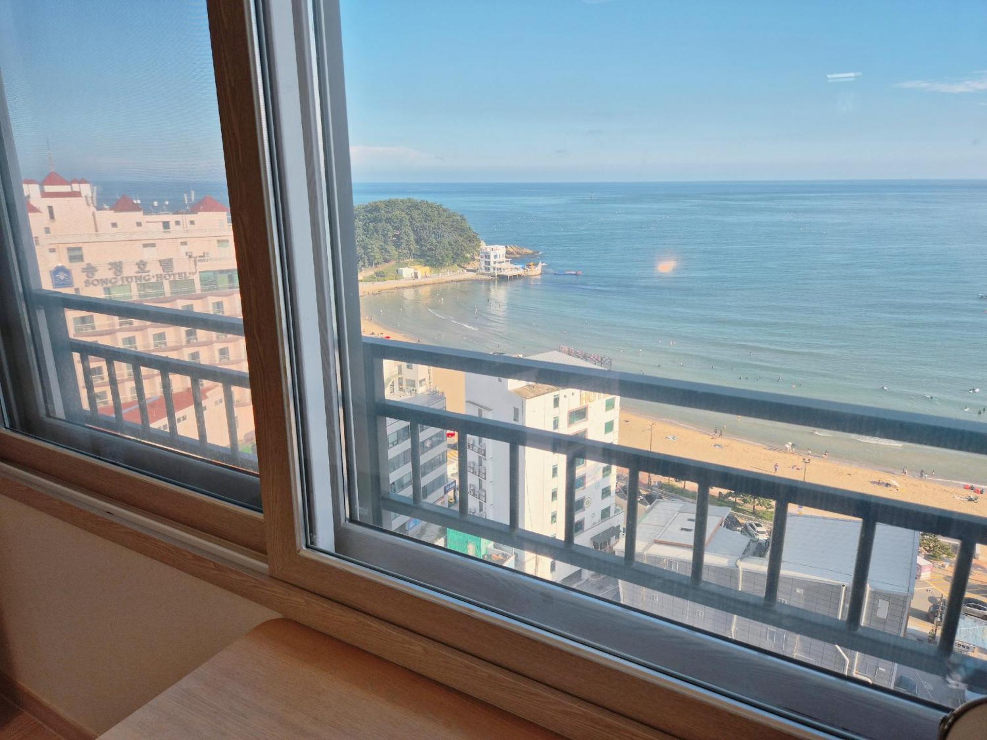 The First Ocean Songjeong Hotel Busan Buitenkant foto