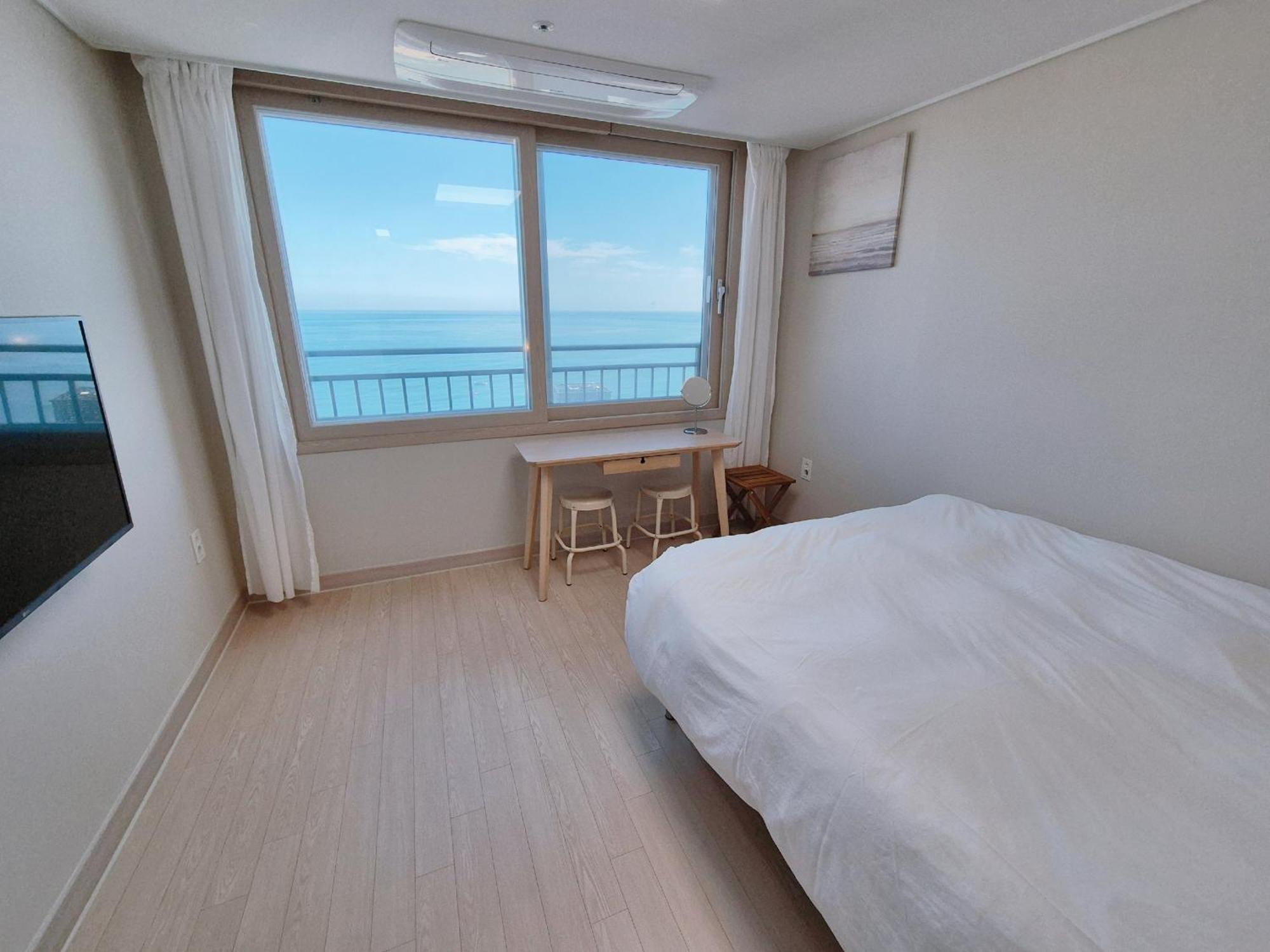 The First Ocean Songjeong Hotel Busan Buitenkant foto