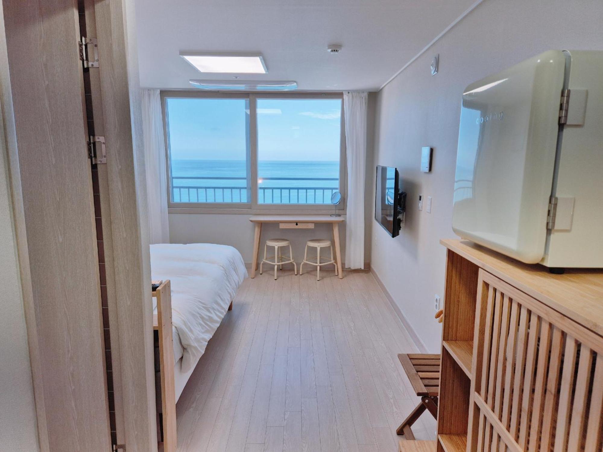 The First Ocean Songjeong Hotel Busan Buitenkant foto