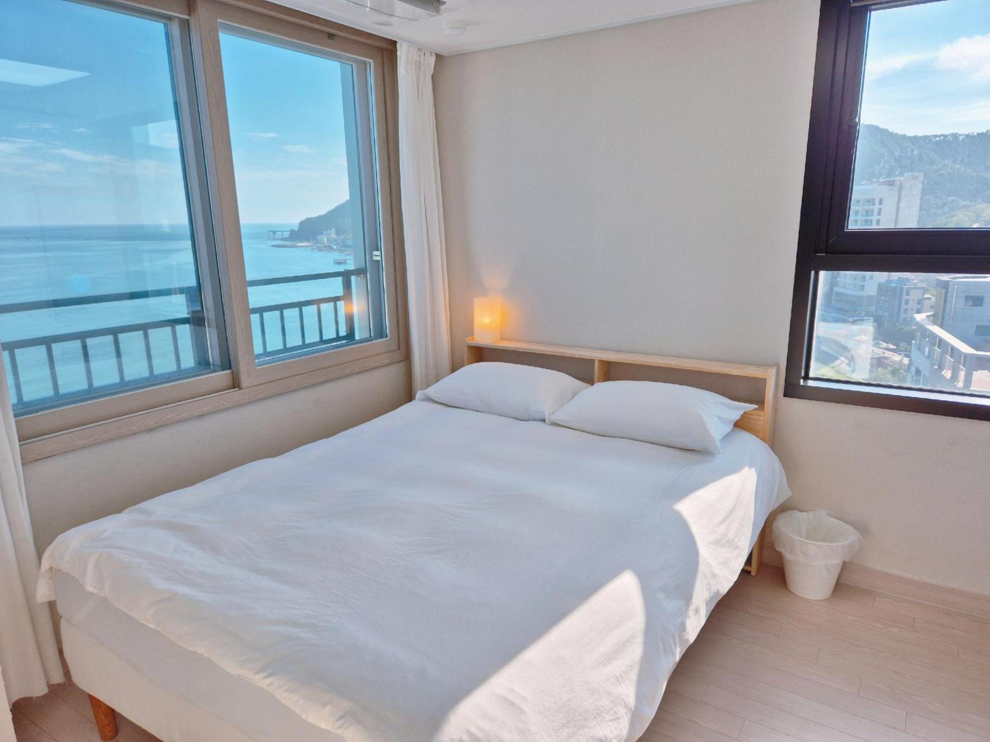The First Ocean Songjeong Hotel Busan Buitenkant foto