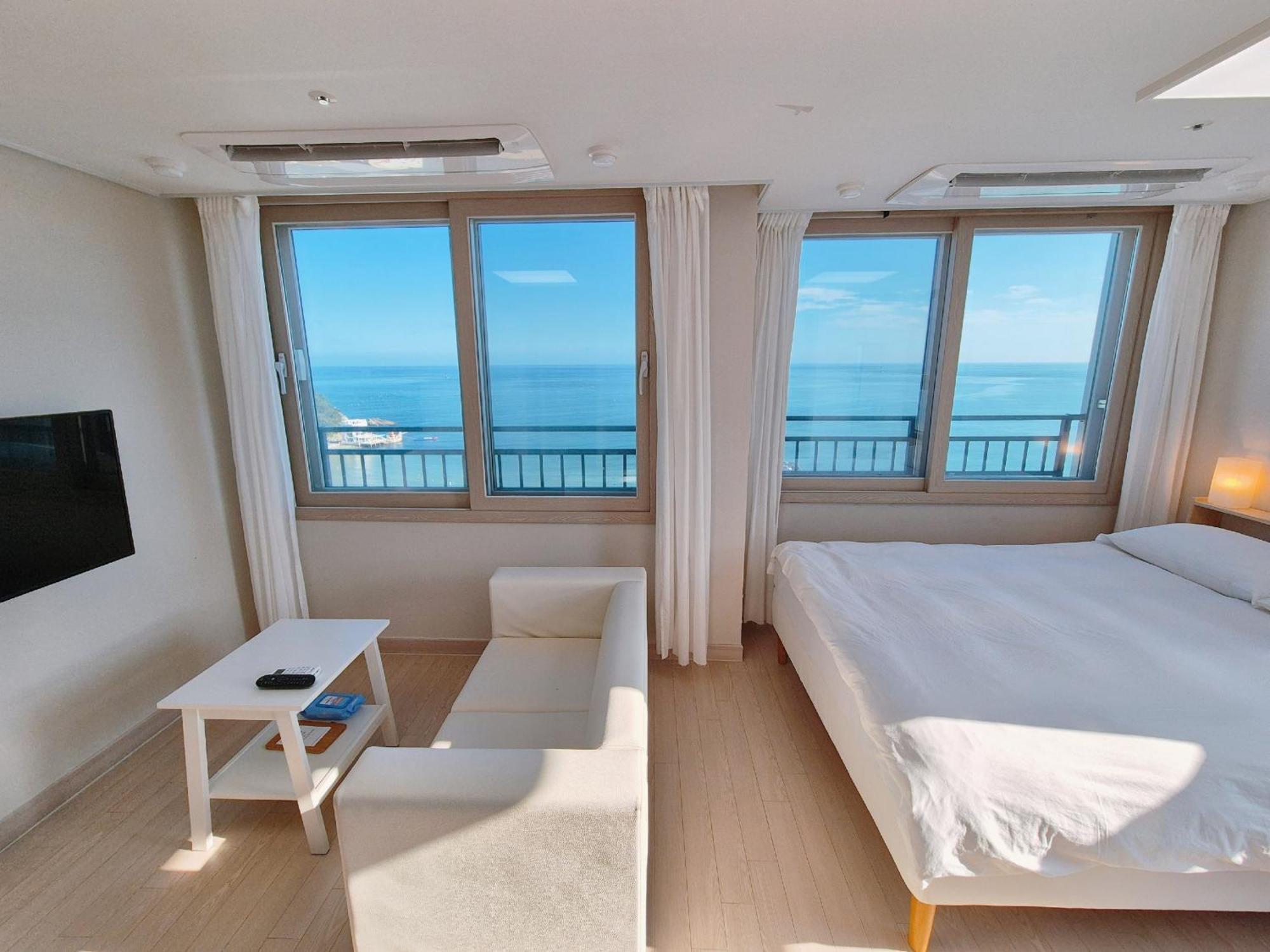 The First Ocean Songjeong Hotel Busan Buitenkant foto