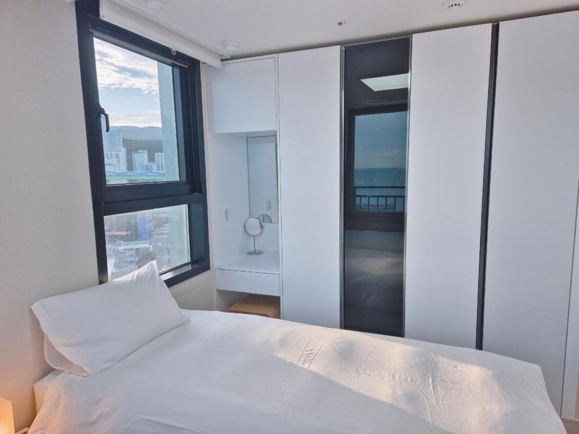 The First Ocean Songjeong Hotel Busan Buitenkant foto